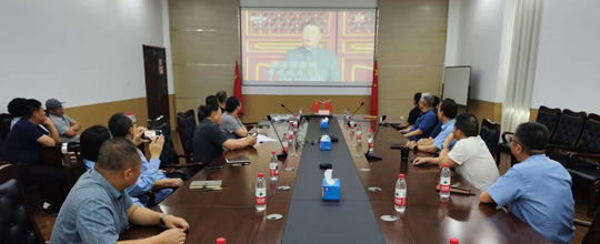 赛摩智能党总支集中观看抗战胜利80周年阅兵仪式